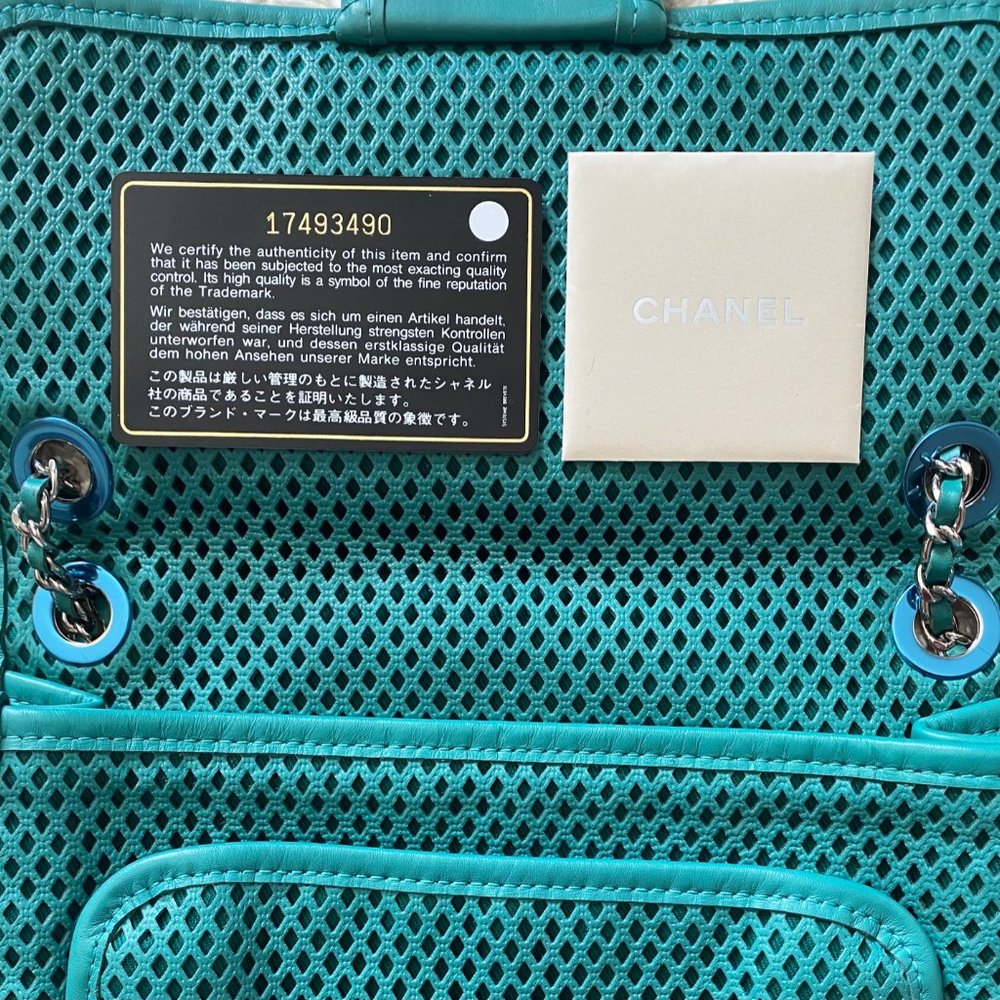 CHANEL Up in the Air Medallion Flap Bag Perforated Purse Emerald Green HOST PICK - Picture 7 of 16